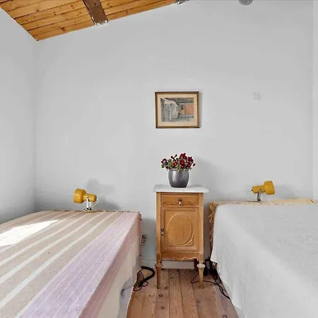 Summer House Brimming With Activity And Coziness, Holiday home *